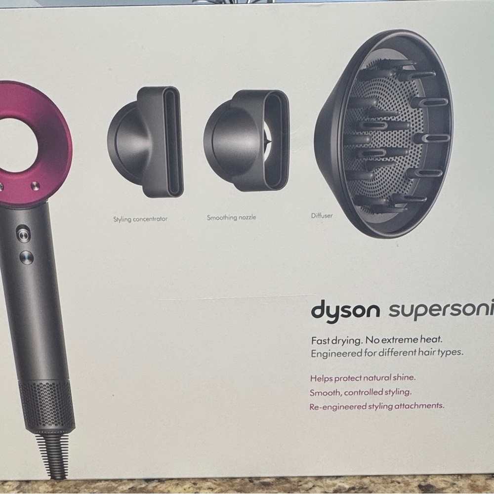 Dyson supersonic hairdryer